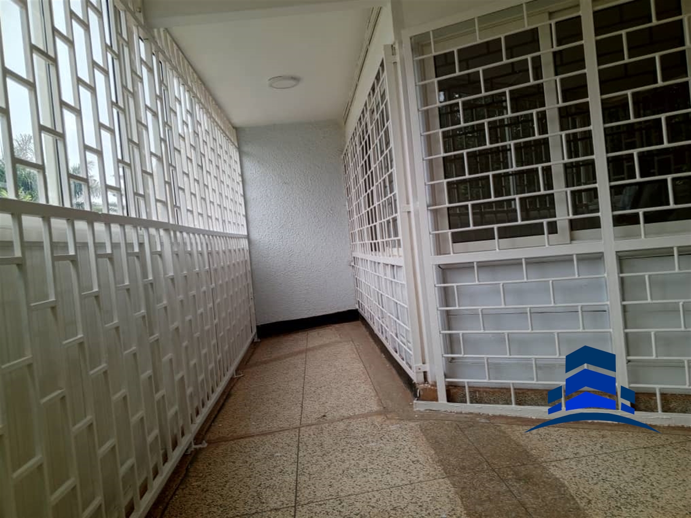 Storeyed house for rent in Kololo Kampala