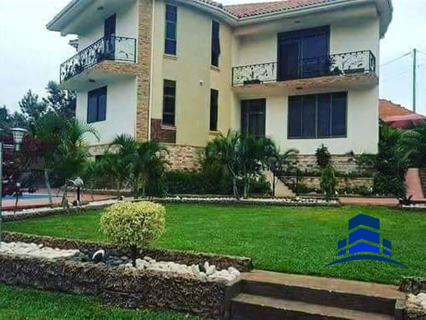 Mansion for sale in Naalya Wakiso