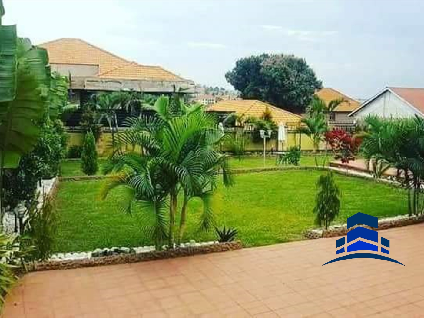 Mansion for sale in Naalya Wakiso