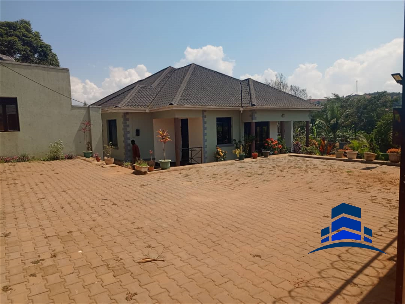 Bungalow for sale in Nkoowe Wakiso