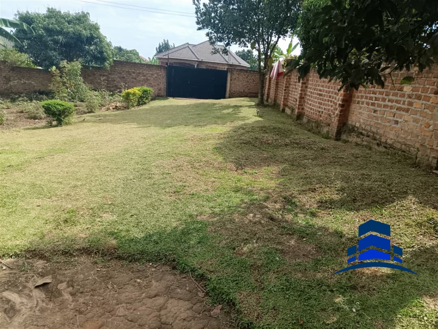 Bungalow for sale in Lweza Mukono