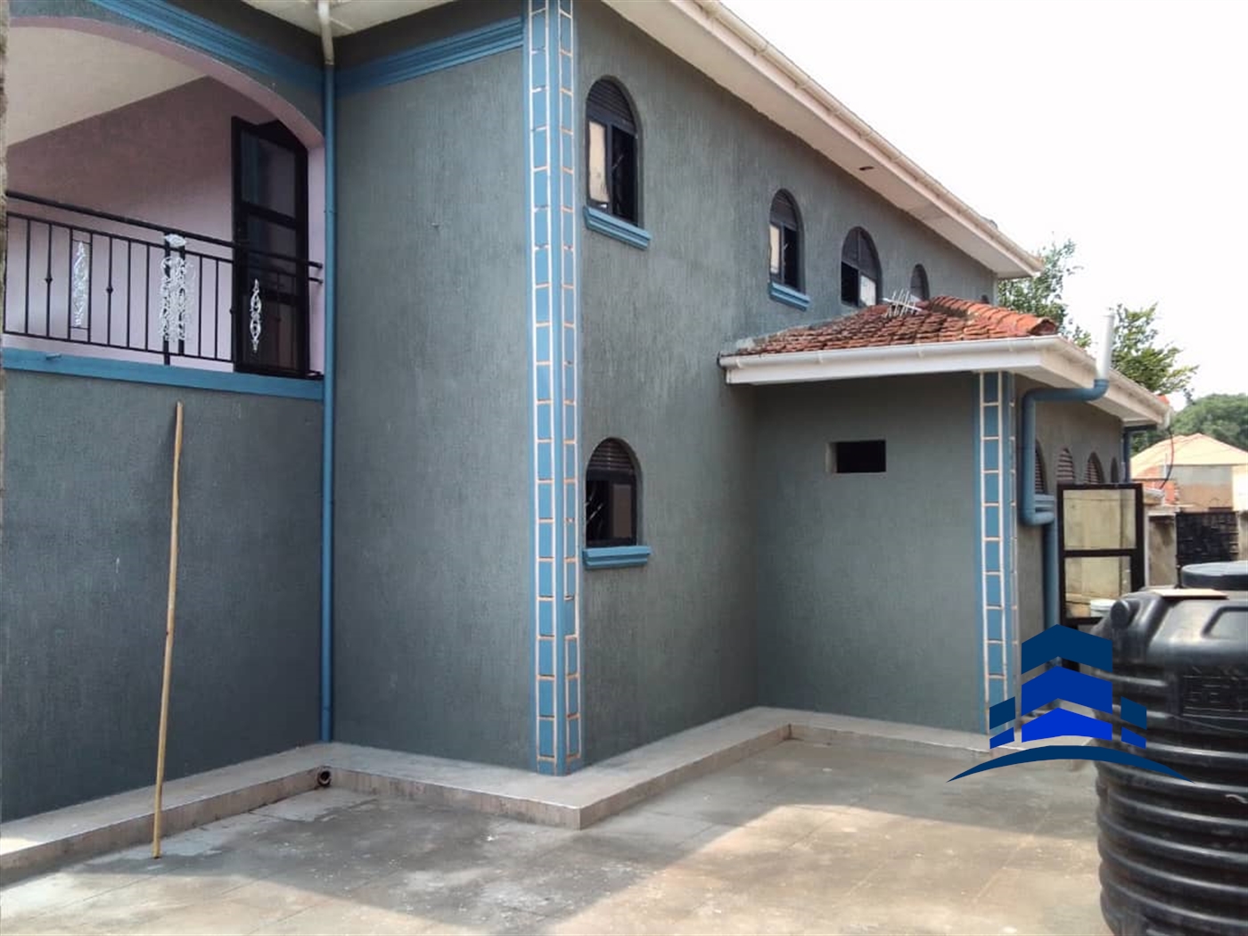 Storeyed house for rent in Bweyogerere Wakiso