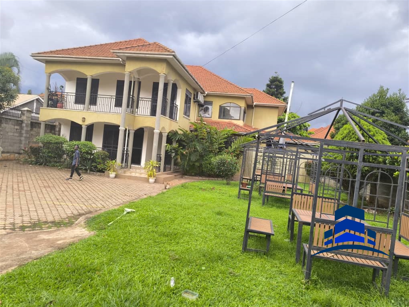 Storeyed house for sale in Munyonyo Kampala