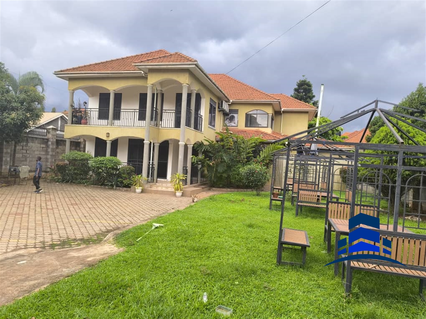 Storeyed house for sale in Munyonyo Kampala