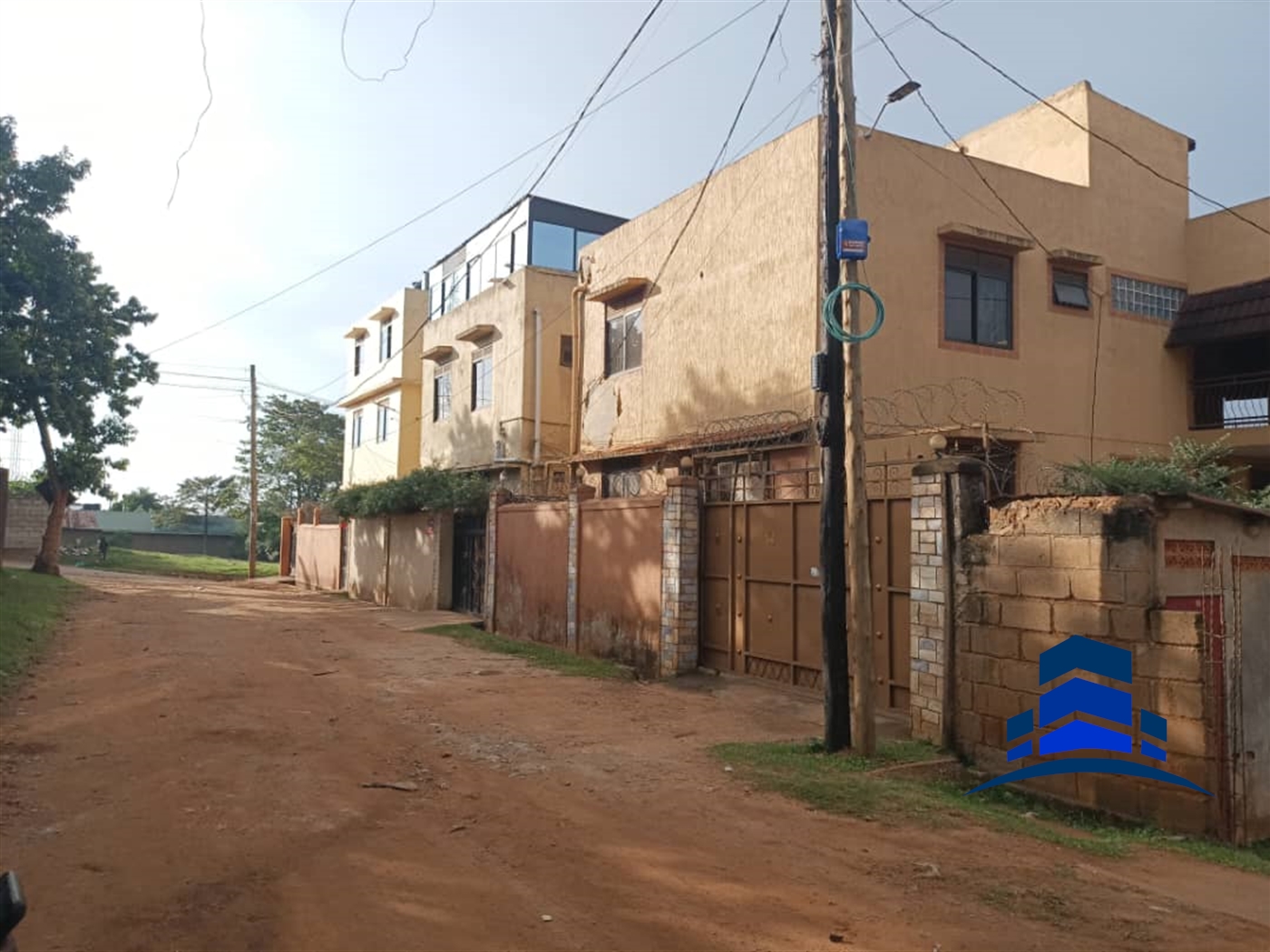 Storeyed house for sale in Kamwokya Kampala