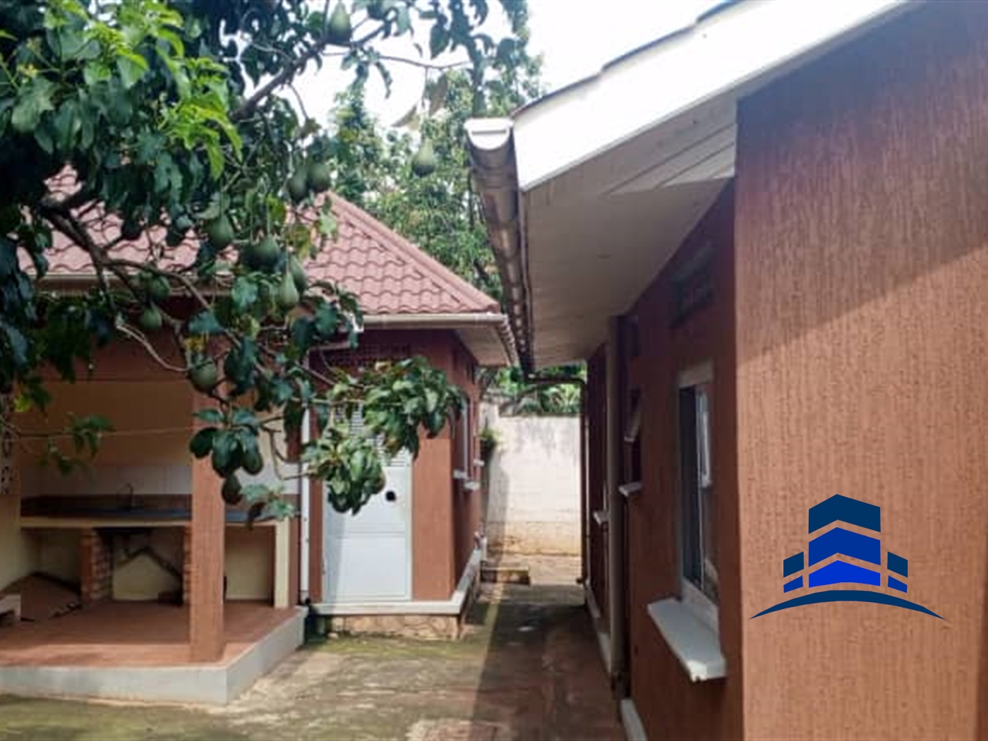 Bungalow for rent in Kulambilo Wakiso