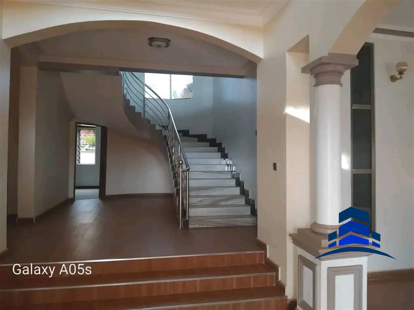 Mansion for sale in Nakweelo Wakiso