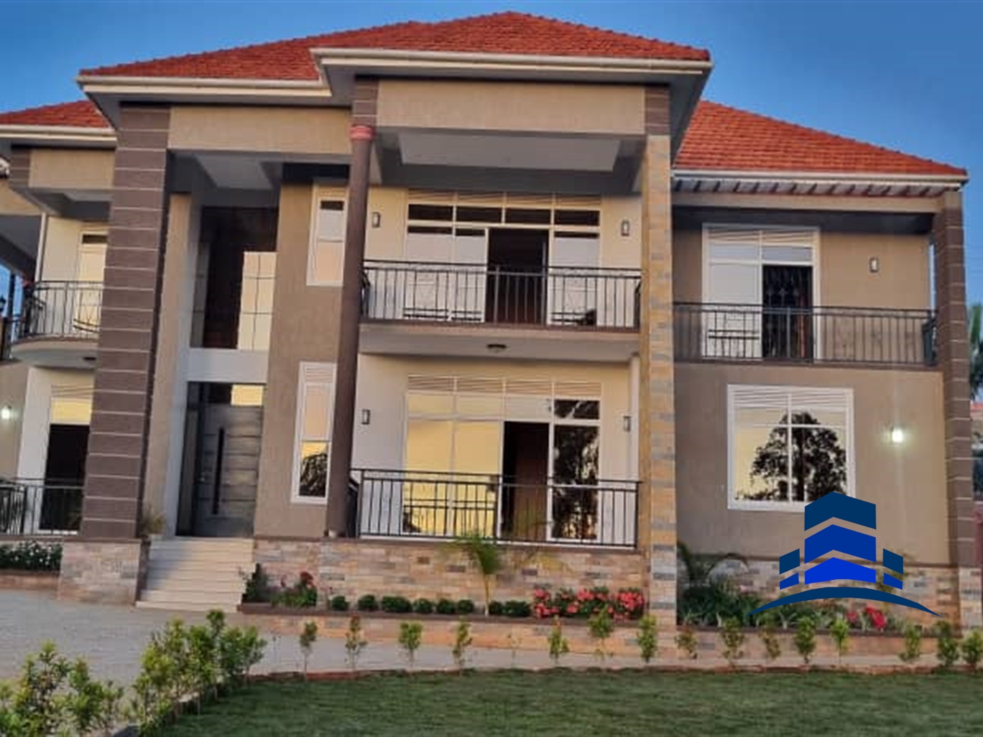 Mansion for sale in Bwebajja Wakiso