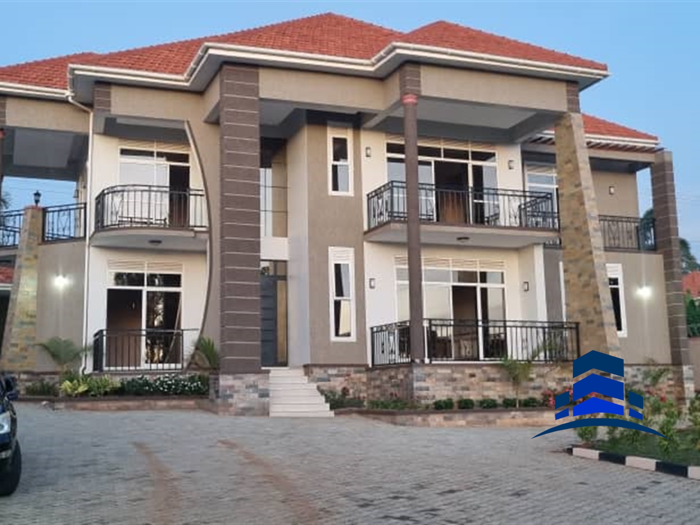 Mansion for sale in Bwebajja Wakiso