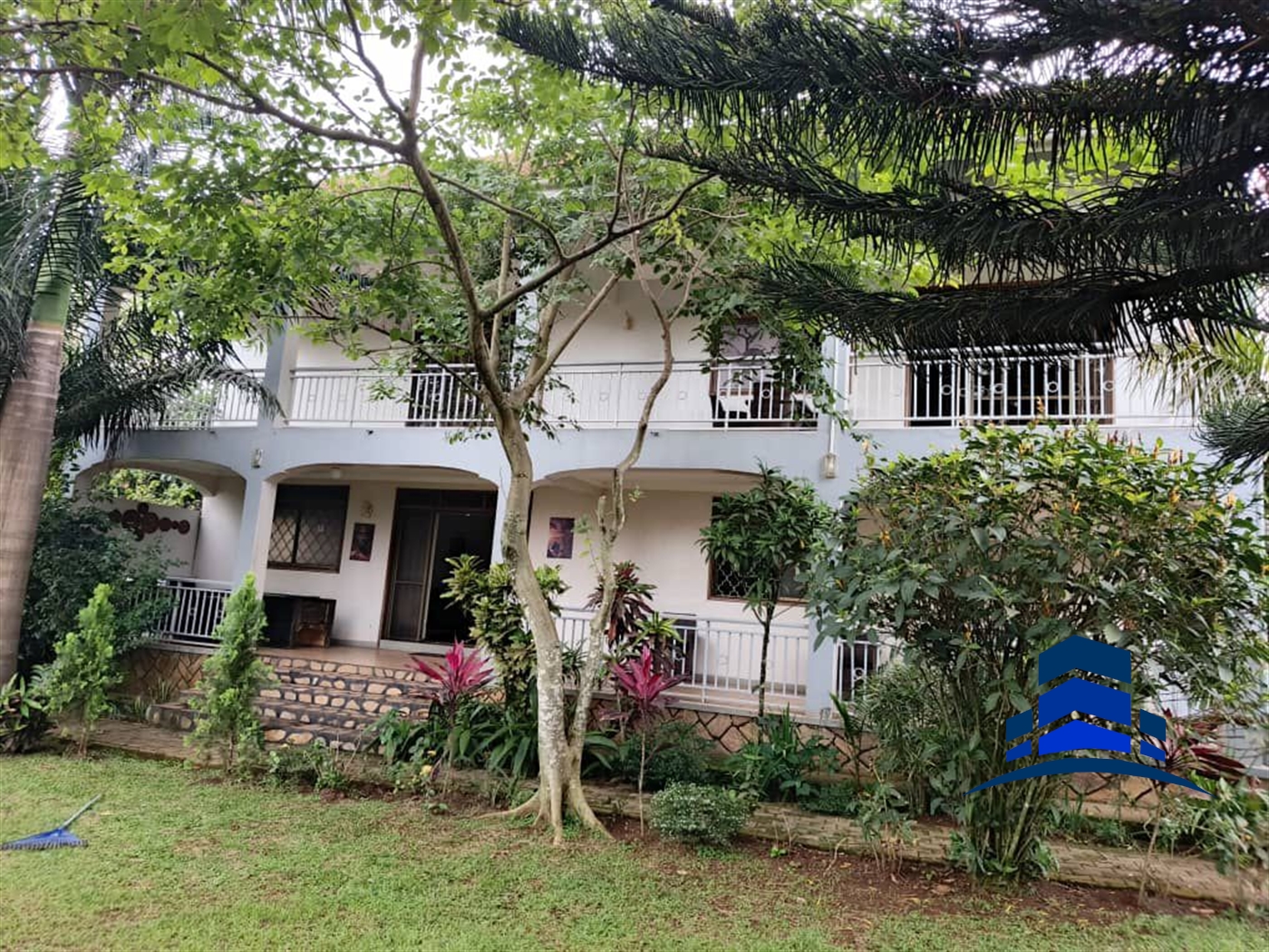 Mansion for sale in Bbunga Kampala