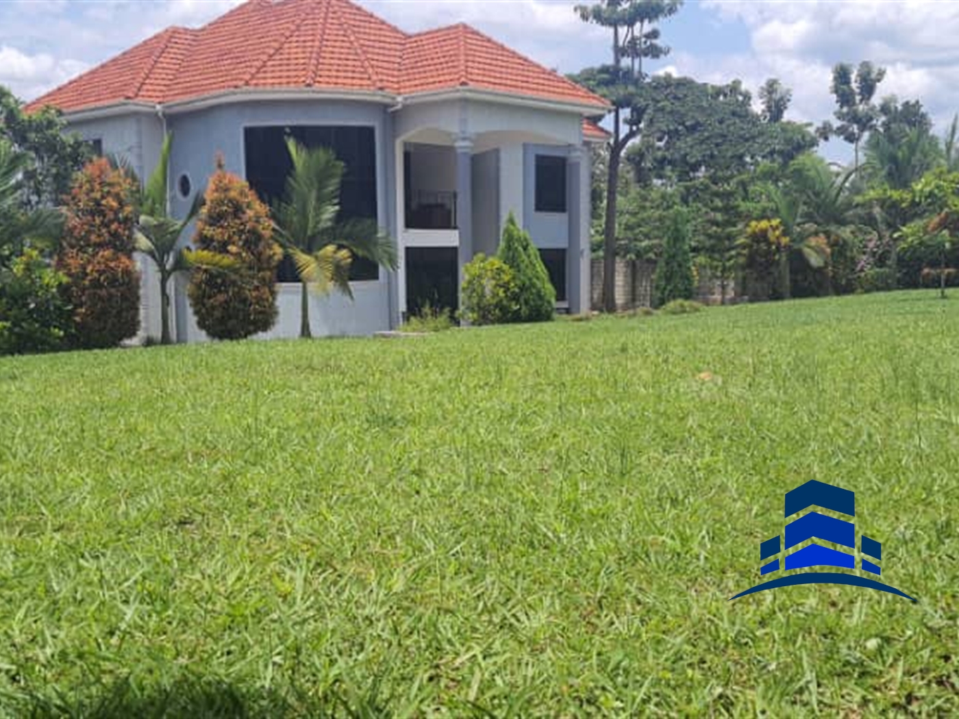 Storeyed house for sale in Gayaza Wakiso