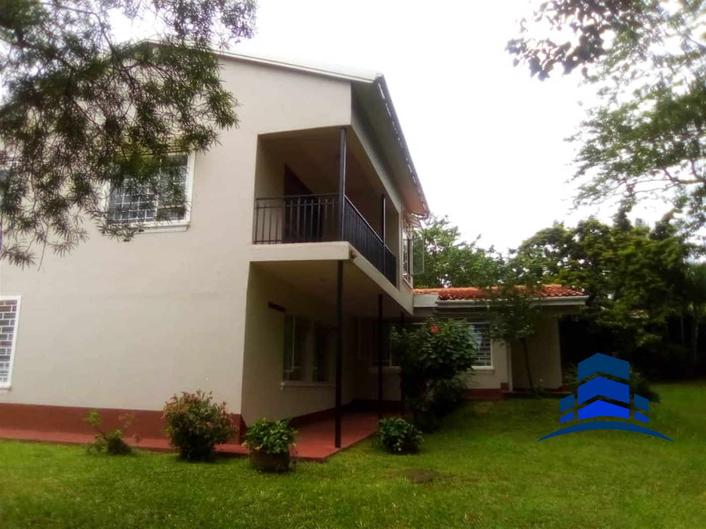 Storeyed house for rent in Muyenga Kampala