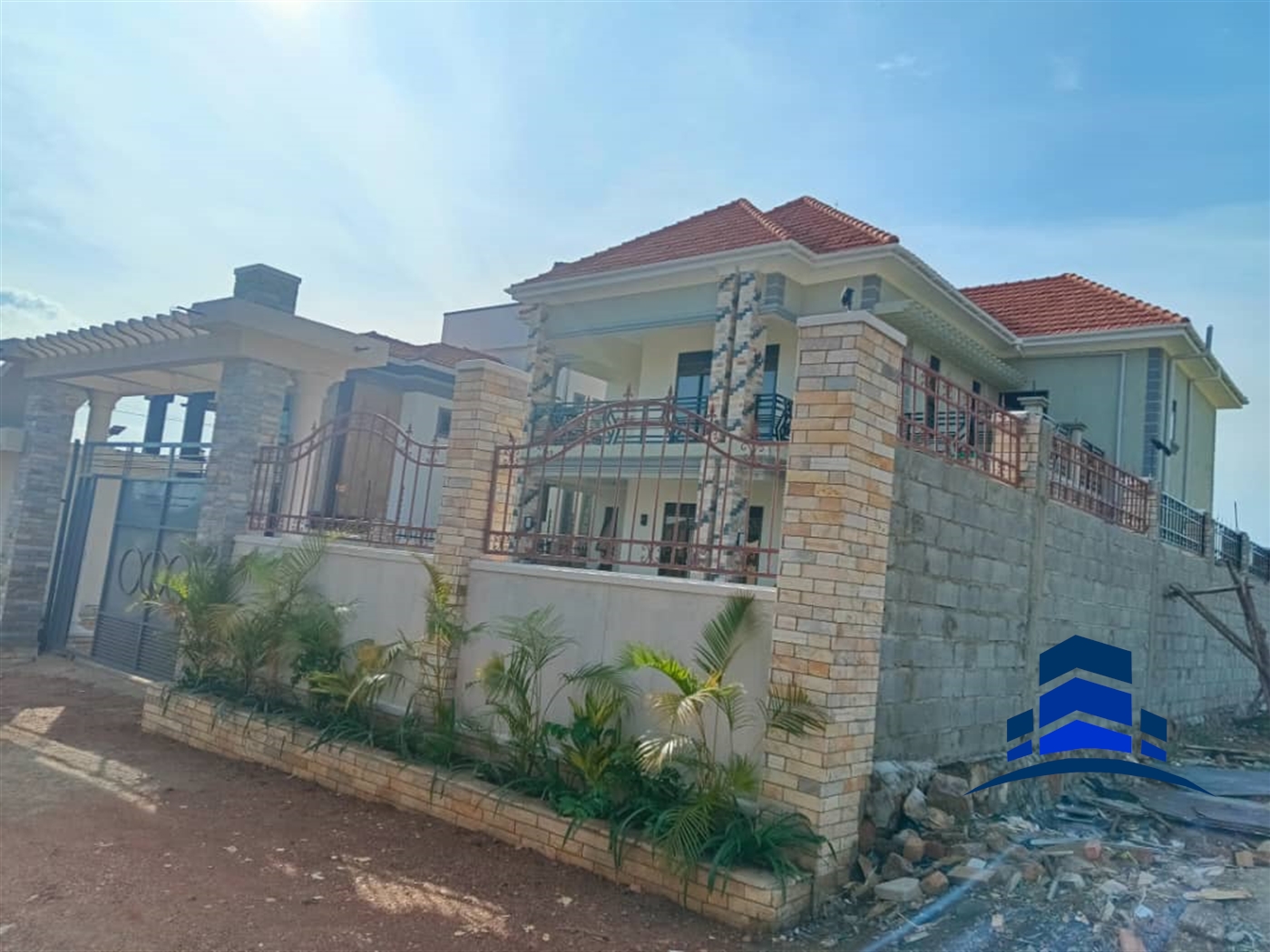 Mansion for sale in Lubowa Wakiso