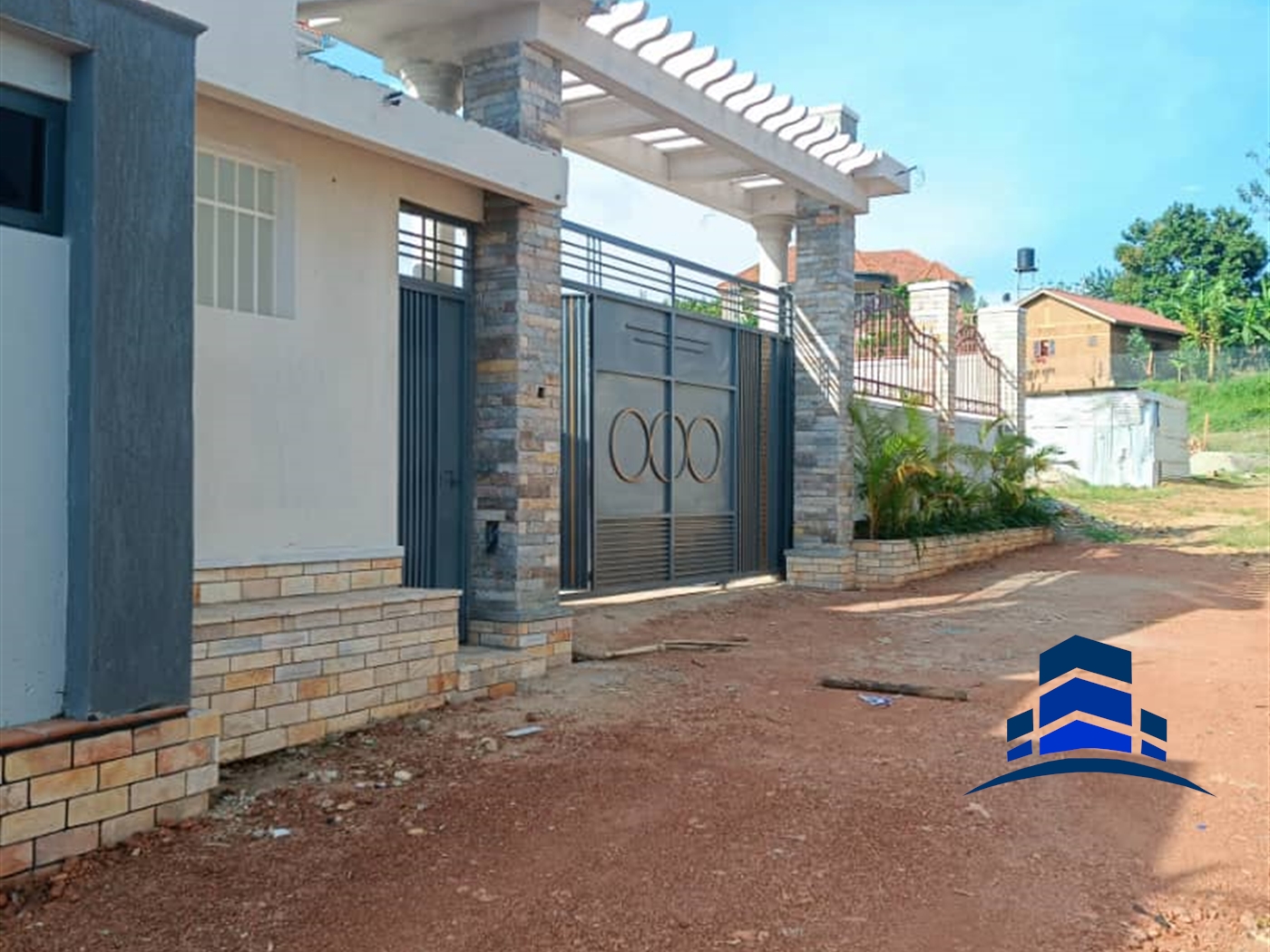 Mansion for sale in Lubowa Wakiso