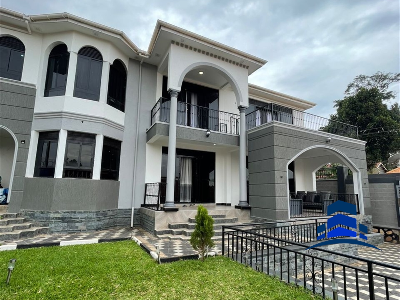 Mansion for sale in Salaama Kampala