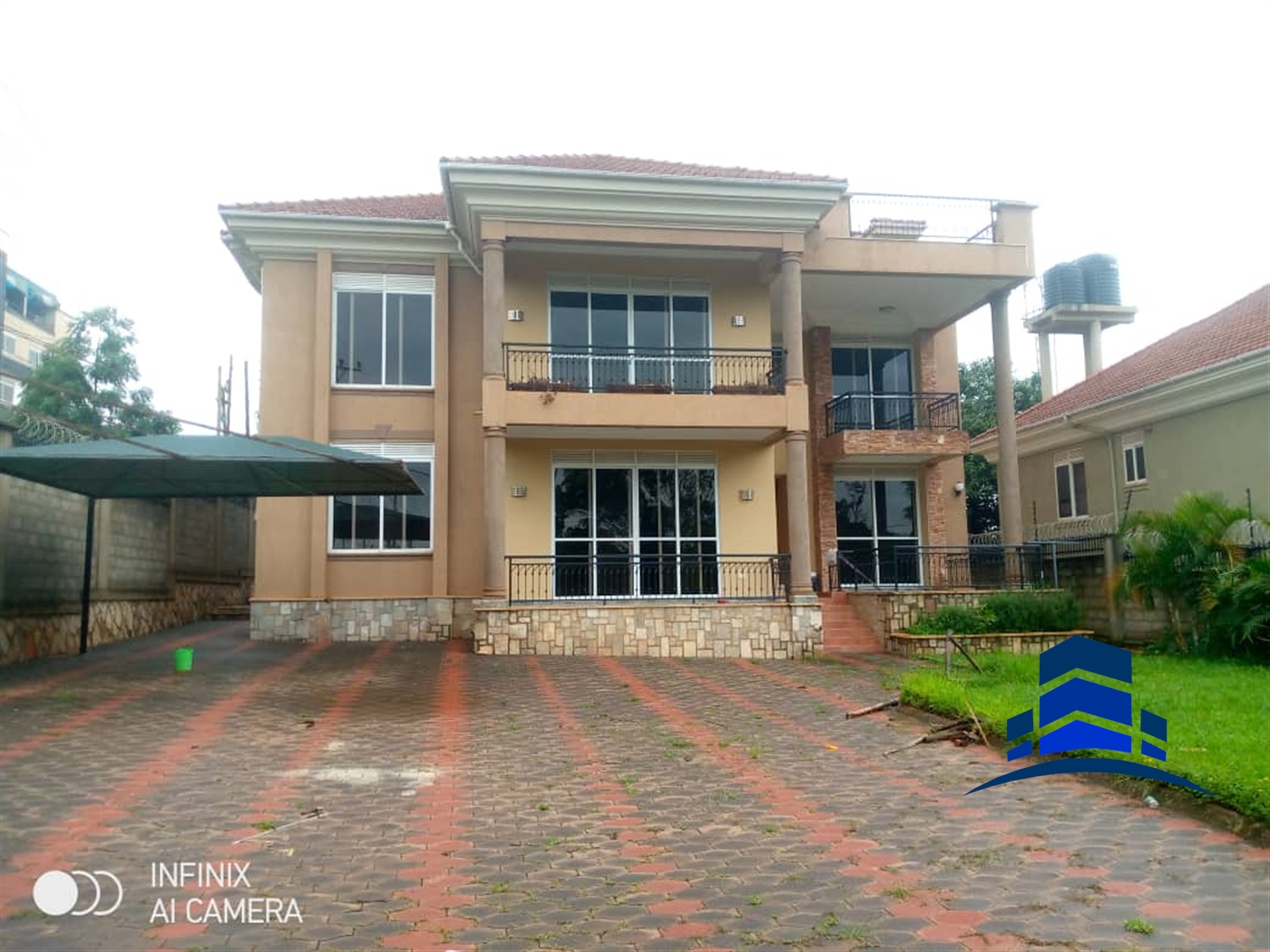 Mansion for sale in Munyonyo Kampala