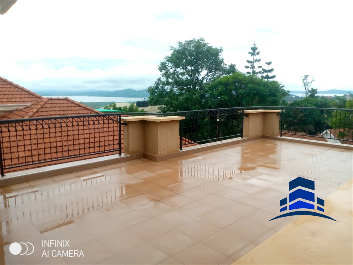 Mansion for sale in Munyonyo Kampala