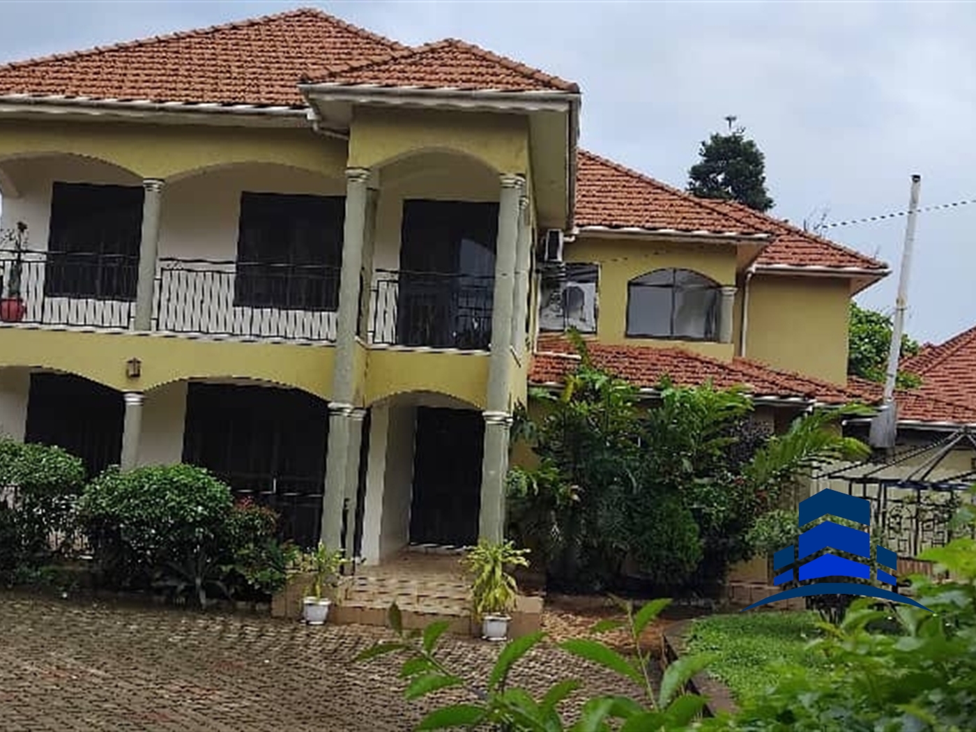 Mansion for sale in Munyonyo Kampala