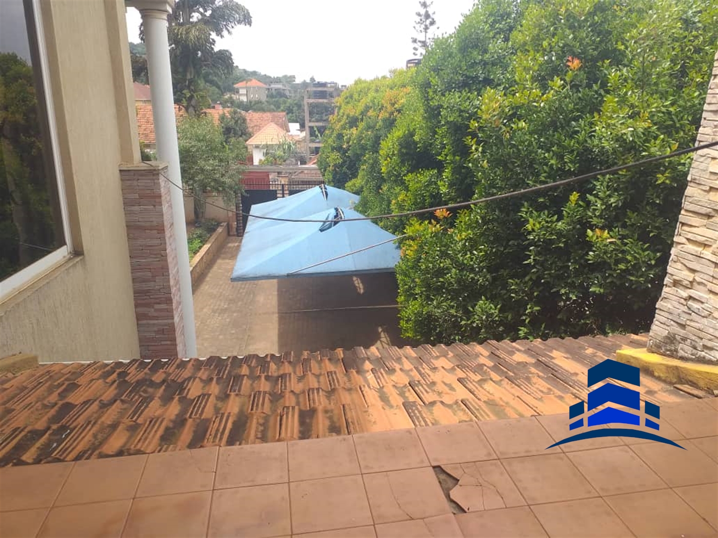 Mansion for sale in Munyonyo Kampala