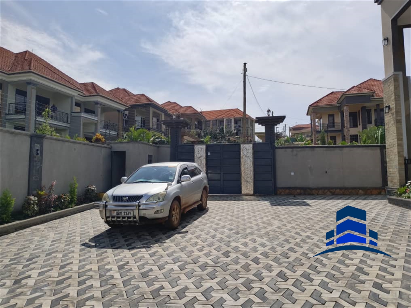 Mansion for sale in Kisaasi Kampala