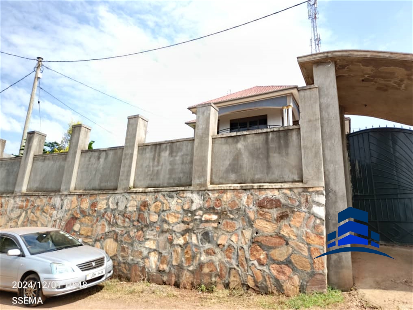 Mansion for sale in Buloba Wakiso