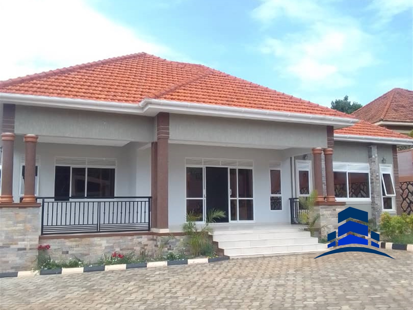 Mansion for sale in Bwebajja Wakiso