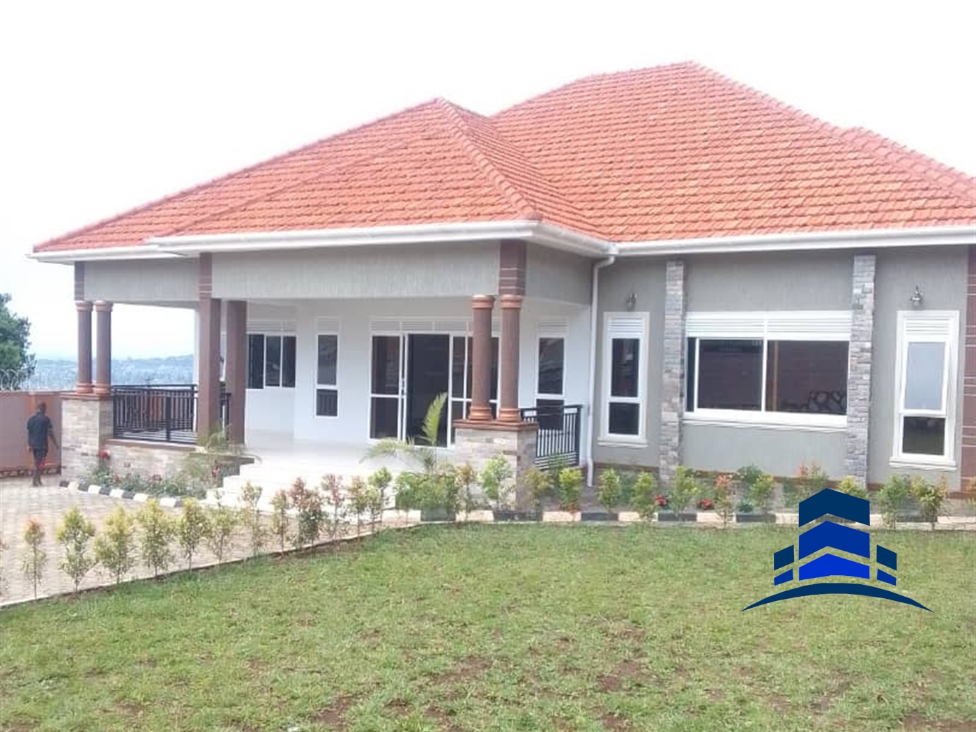 Mansion for sale in Bwebajja Wakiso