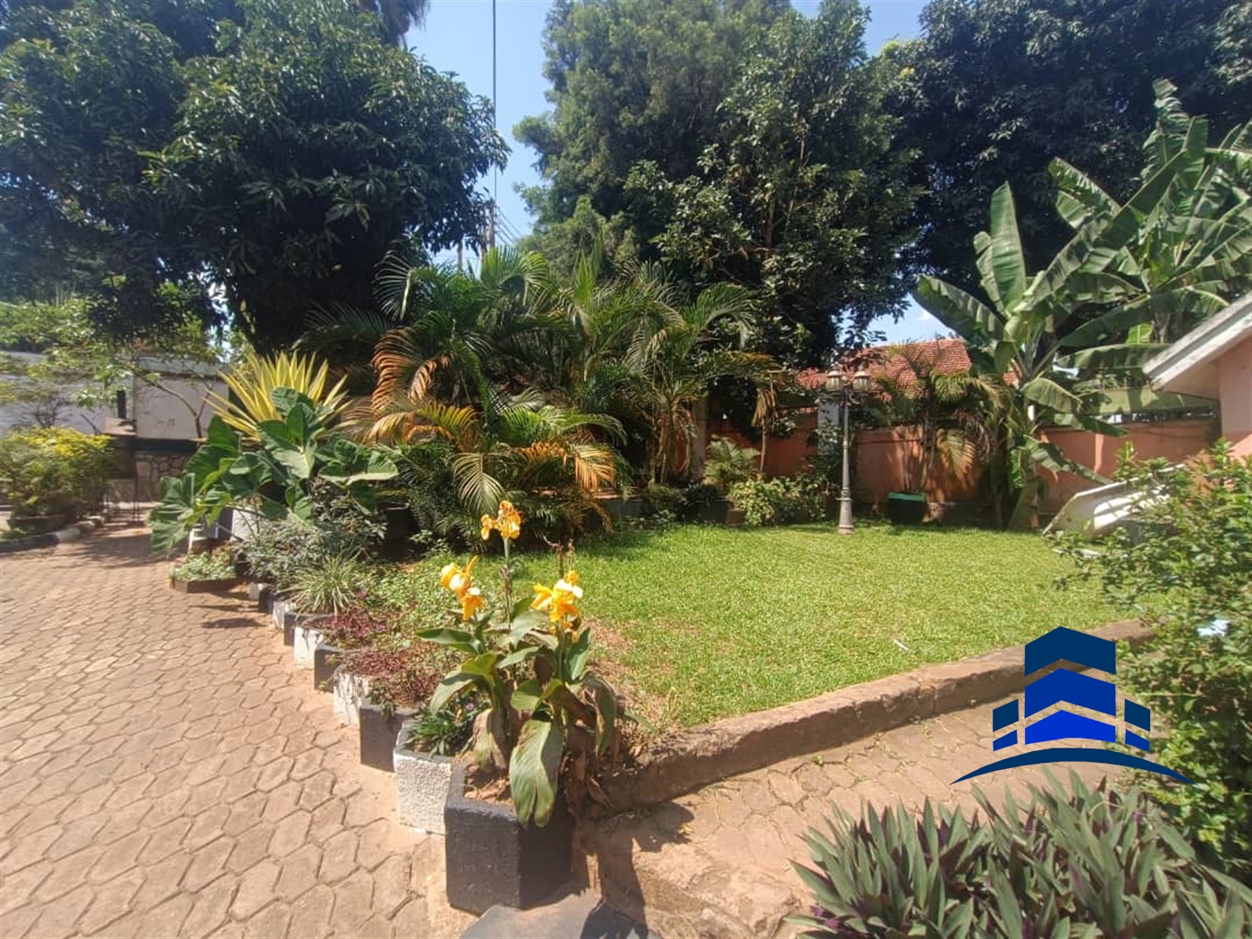 Storeyed house for sale in Ntinda Kampala