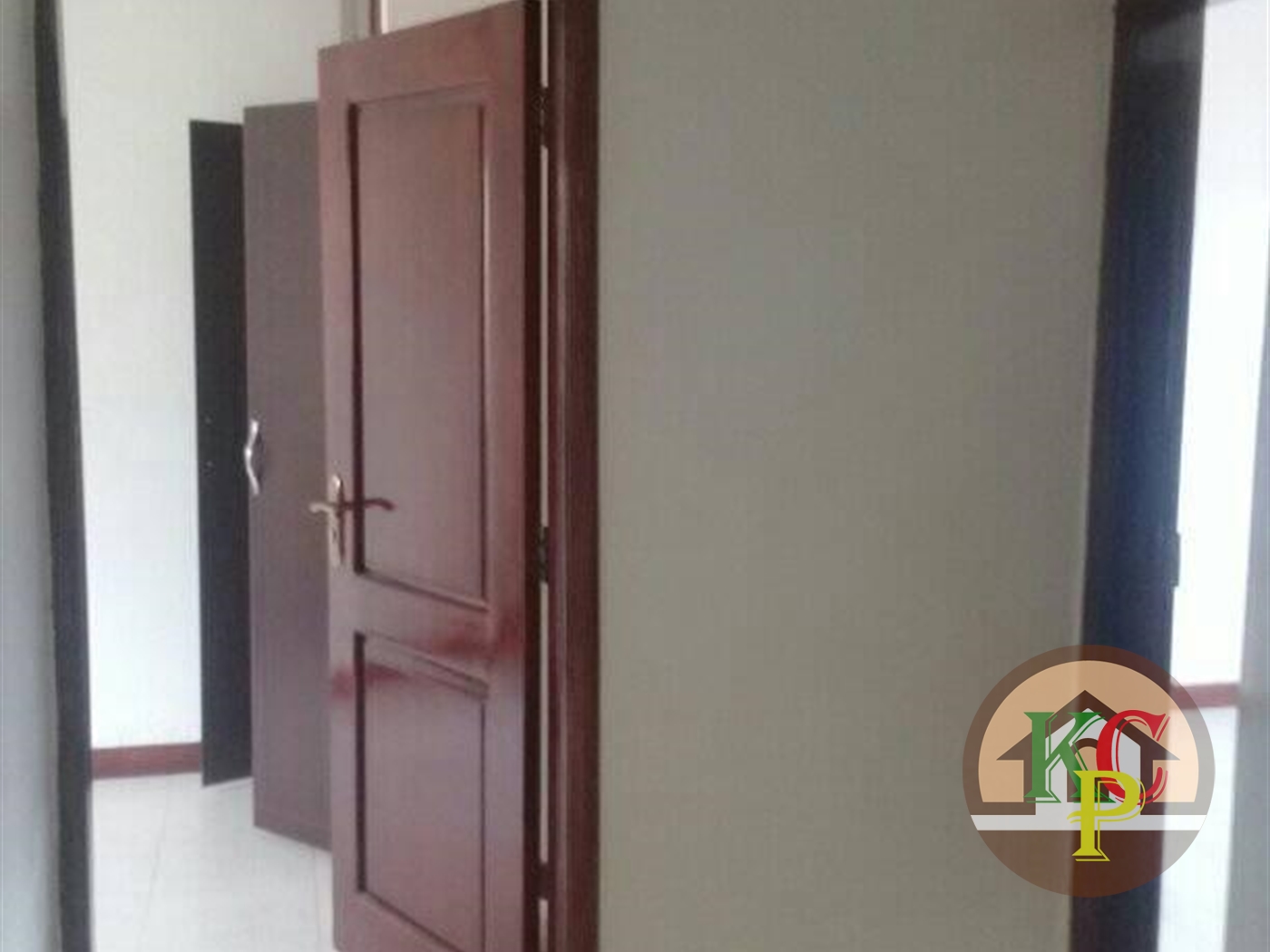 Semi Detached for rent in Mpererwe Kampala