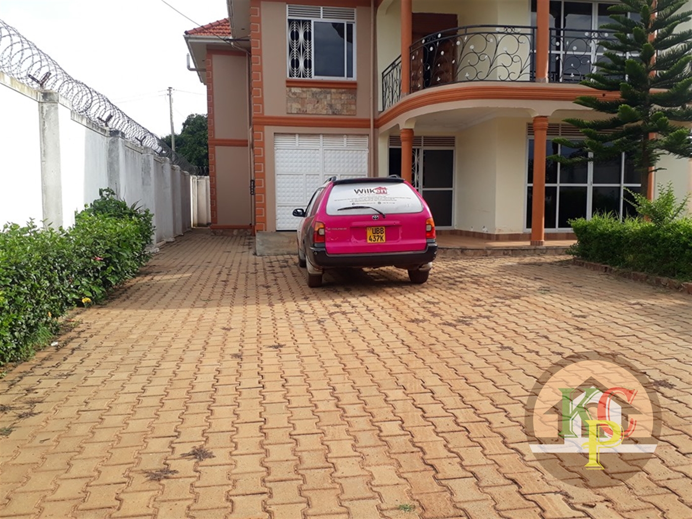 Mansion for rent in Kawuku Wakiso