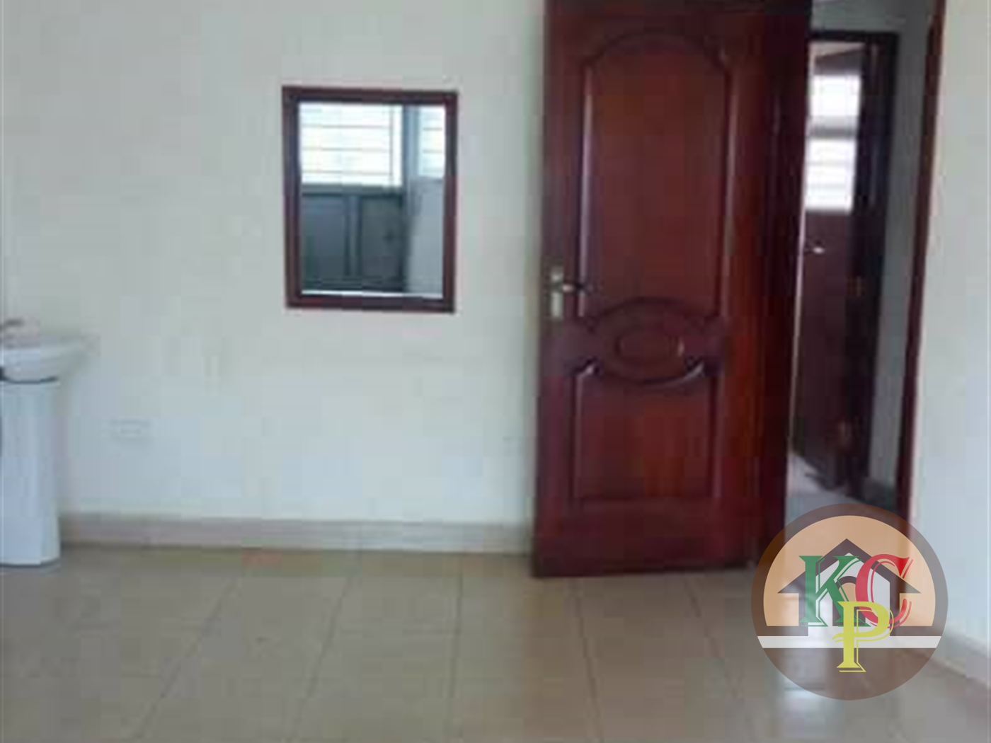 Semi Detached for rent in Mpererwe Kampala