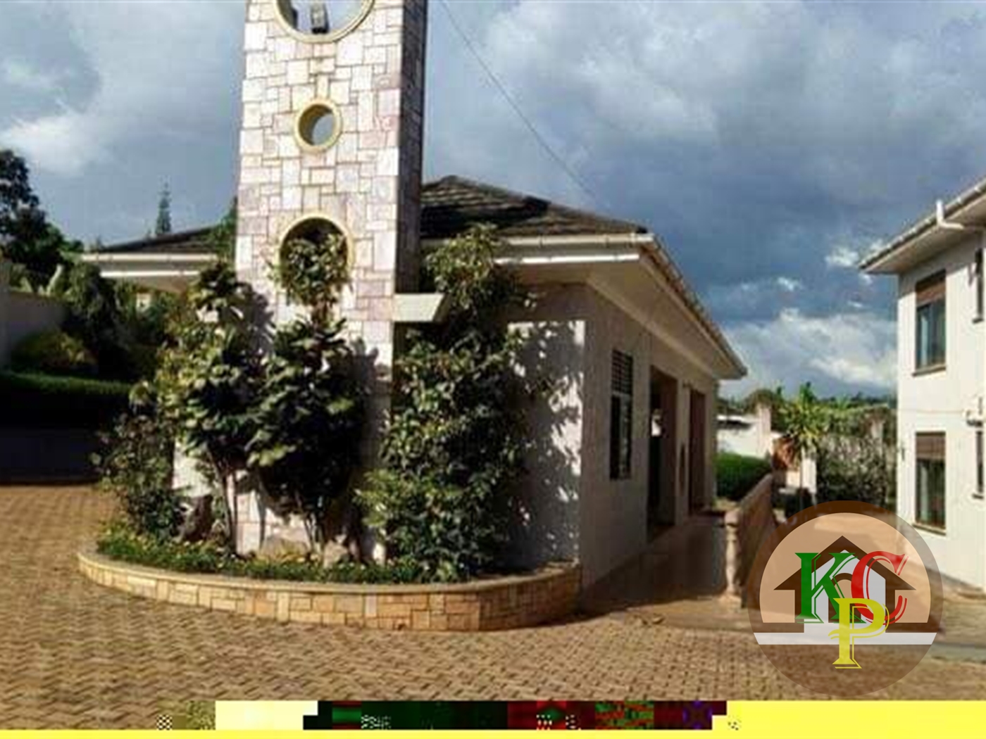 Mansion for sale in Lubowa Wakiso