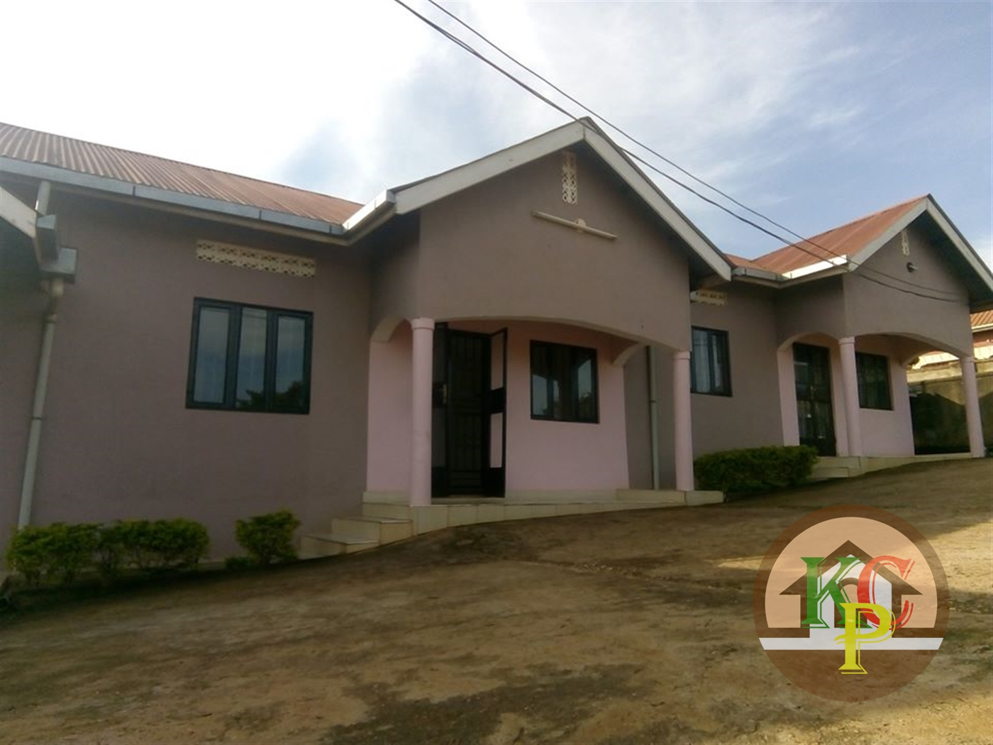 Semi Detached for rent in Bweyogerere Wakiso