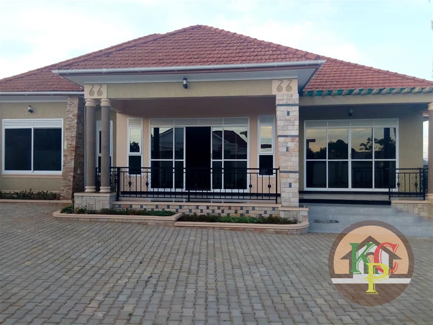 Bungalow for sale in Kitende Wakiso