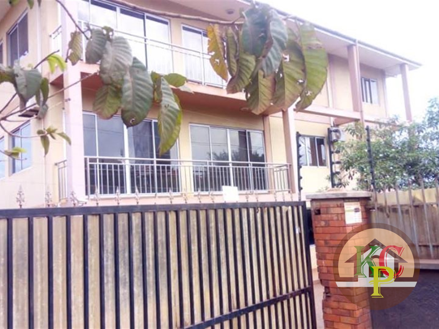 Shop for rent in Kamwokya Kampala