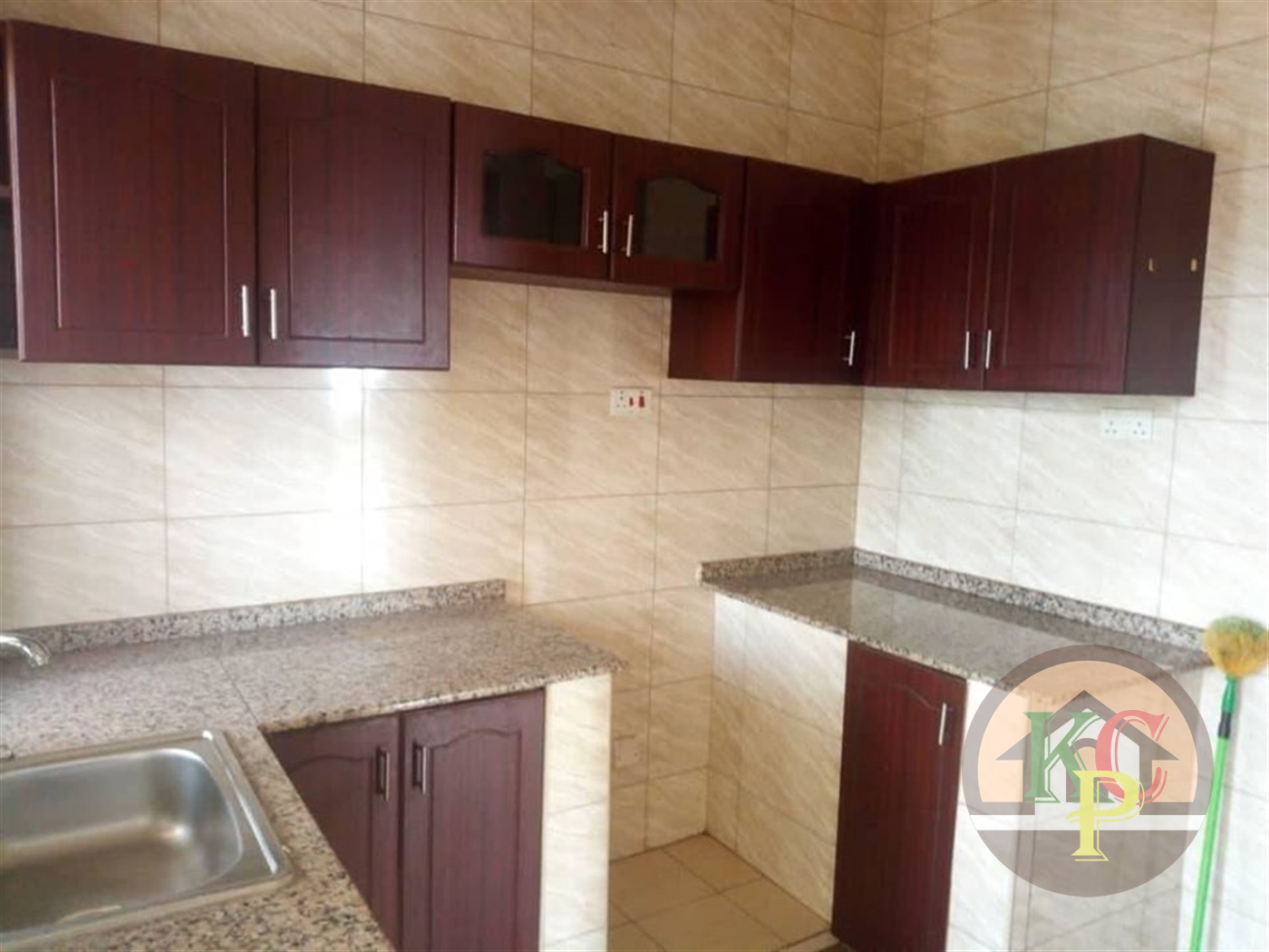 Mansion for rent in Mutungo Kampala