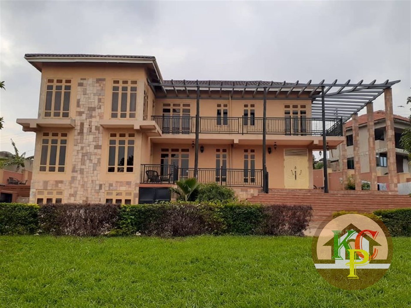 Mansion for sale in Munyonyo Kampala