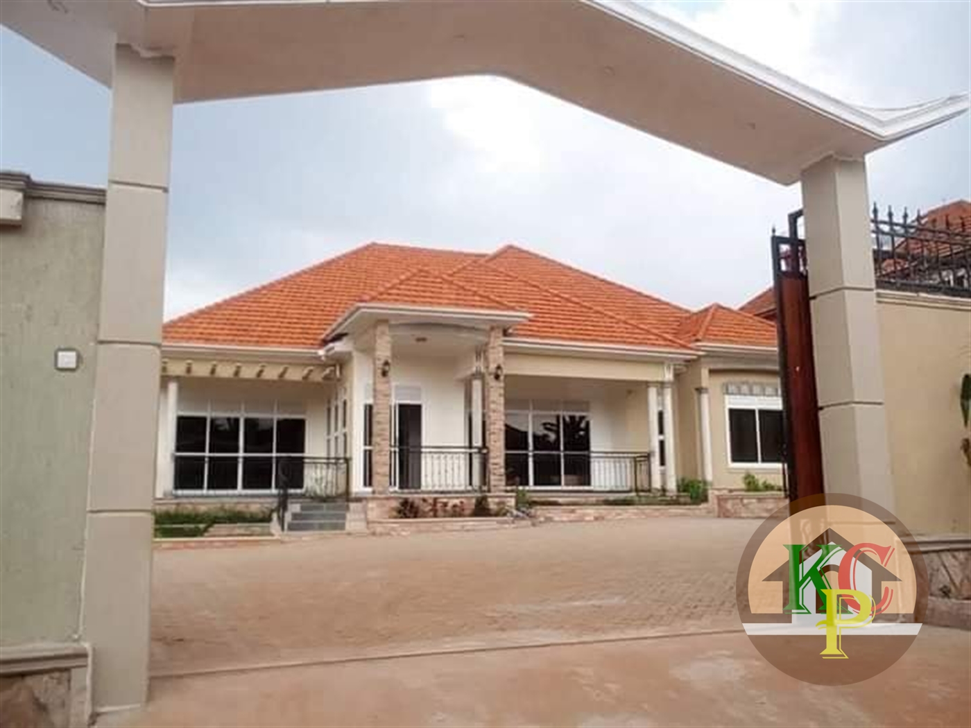 Shell House for sale in Kitende Wakiso