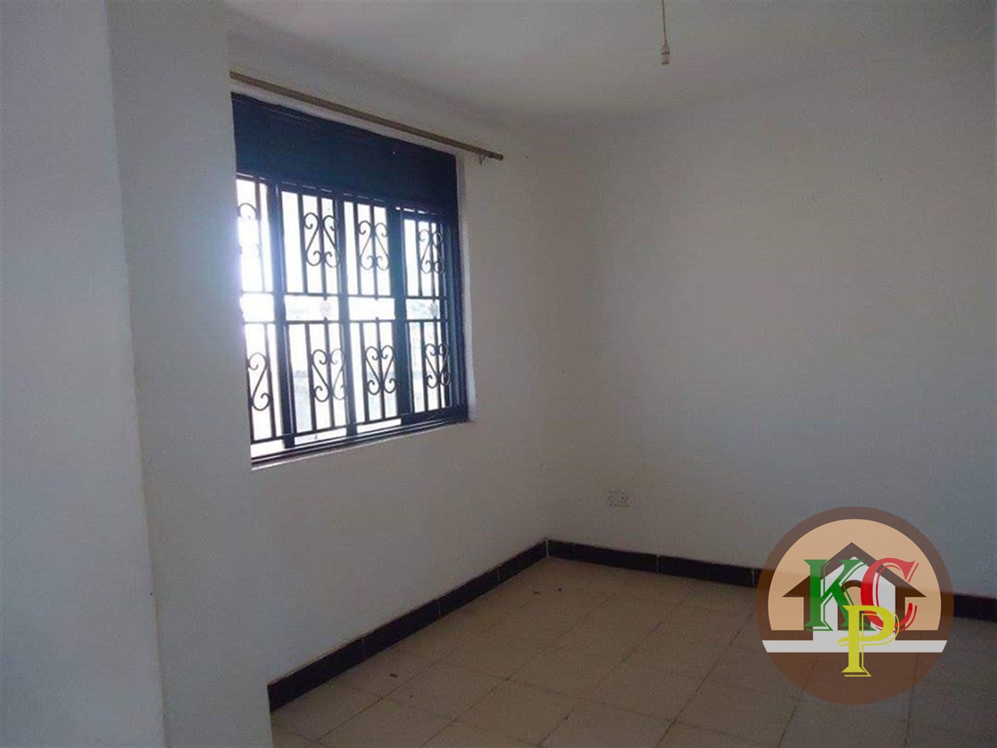 Duplex for rent in Kisaasi Kampala