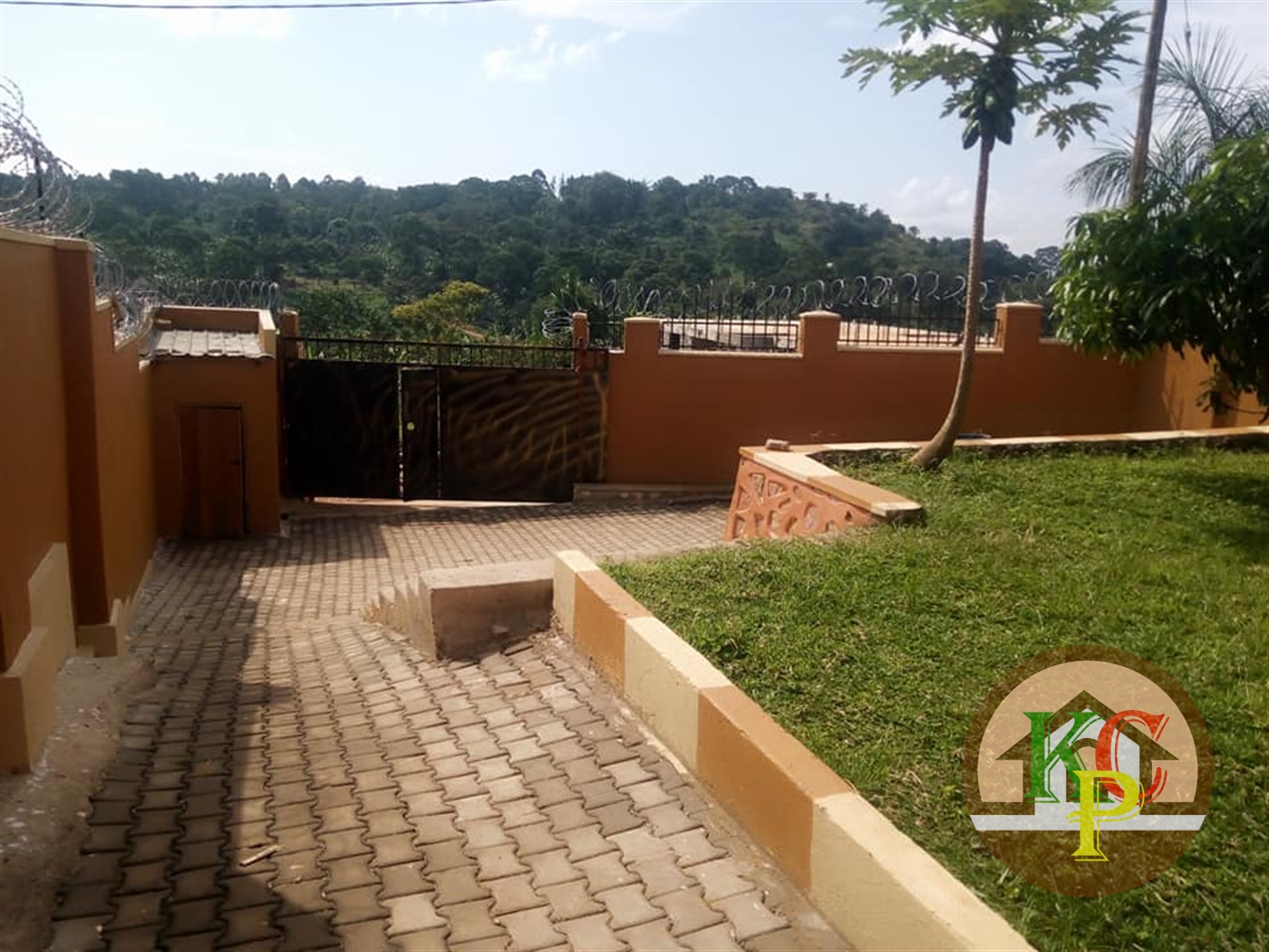 Bungalow for rent in Seeta Mukono