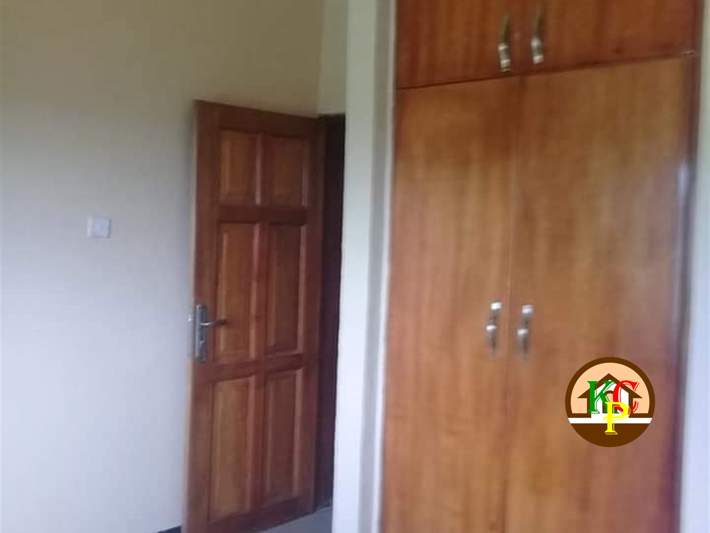 Semi Detached for rent in Mpererwe Kampala