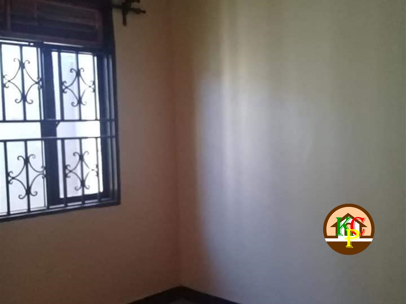 Semi Detached for rent in Mpererwe Kampala