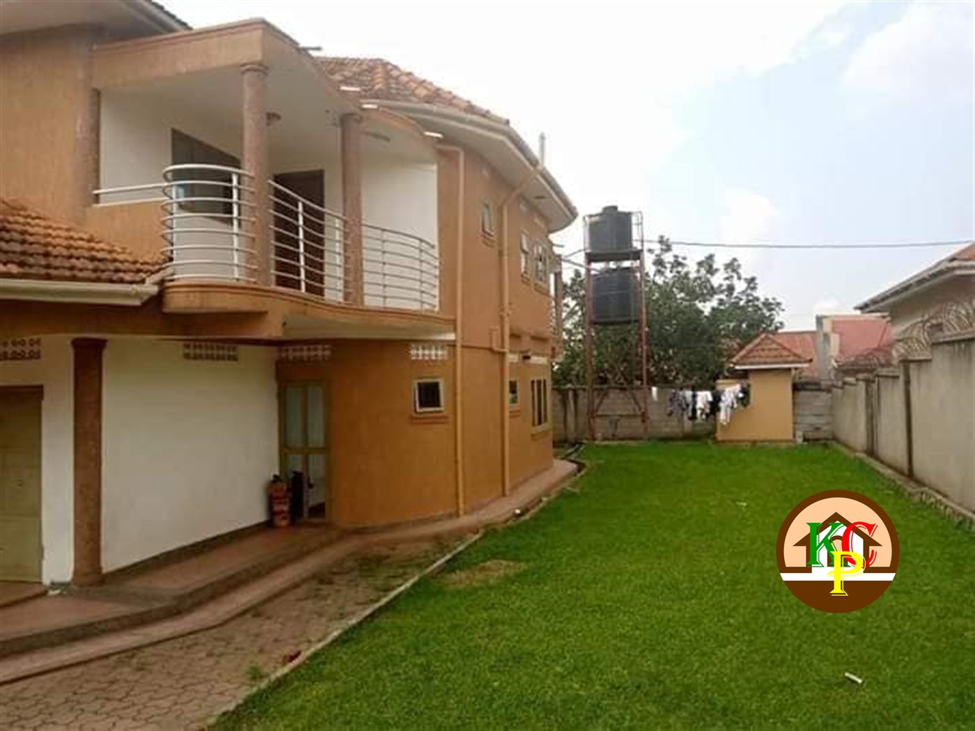 Mansion for rent in Mbalwa Wakiso