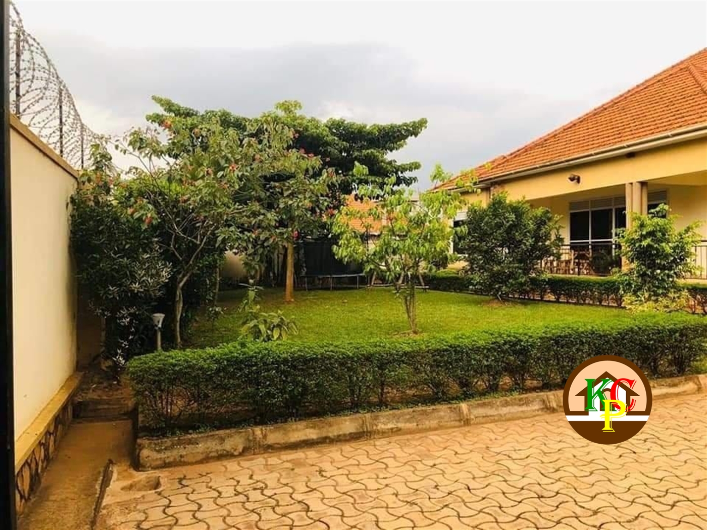 Bungalow for sale in Kiwaatule Kampala