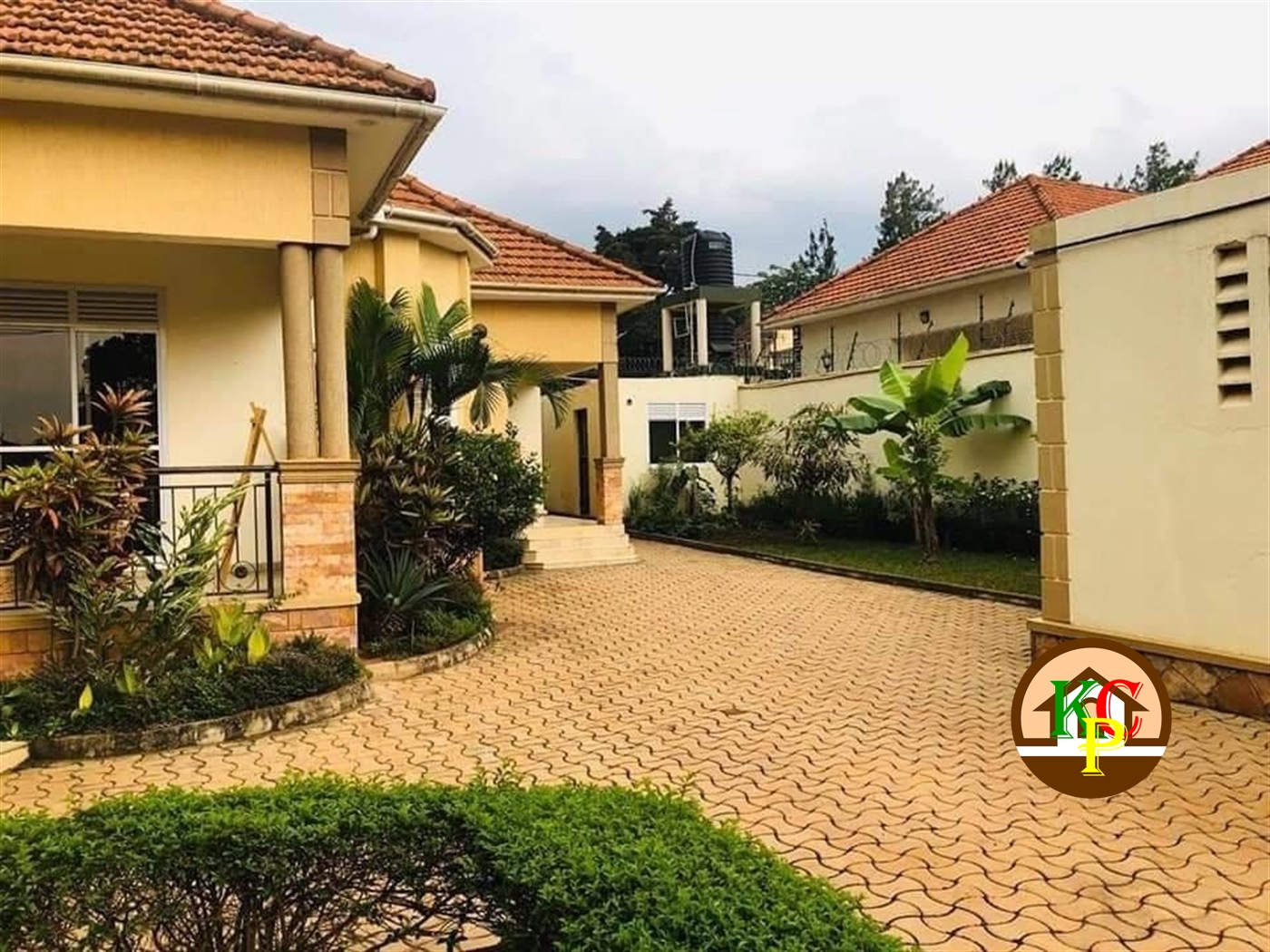 Bungalow for sale in Kiwaatule Kampala