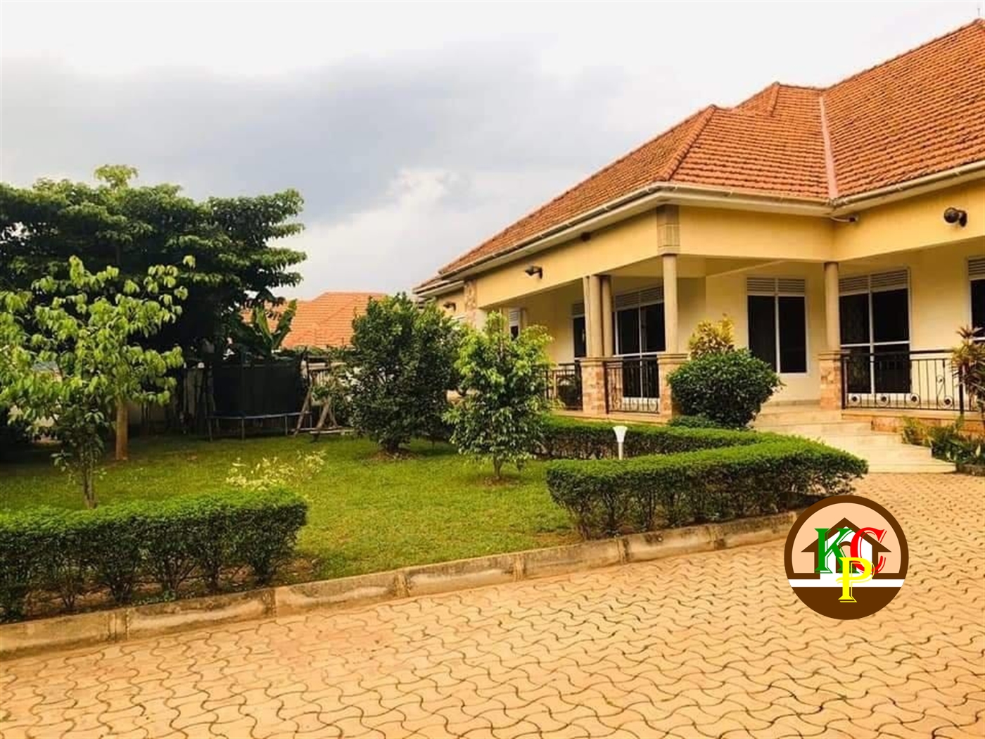 Bungalow for sale in Kiwaatule Kampala