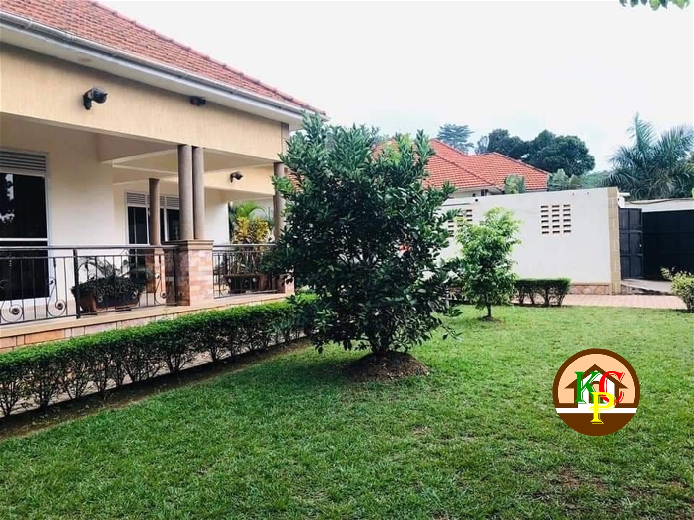 Bungalow for sale in Kiwaatule Kampala