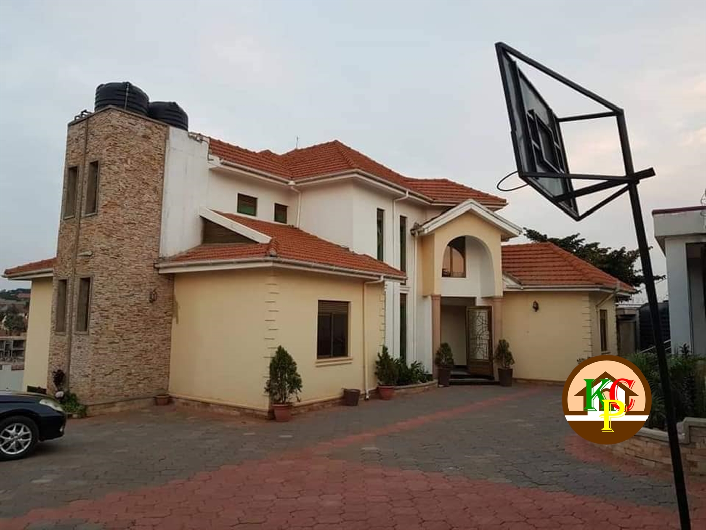 Storeyed house for sale in Kisaasi Kampala