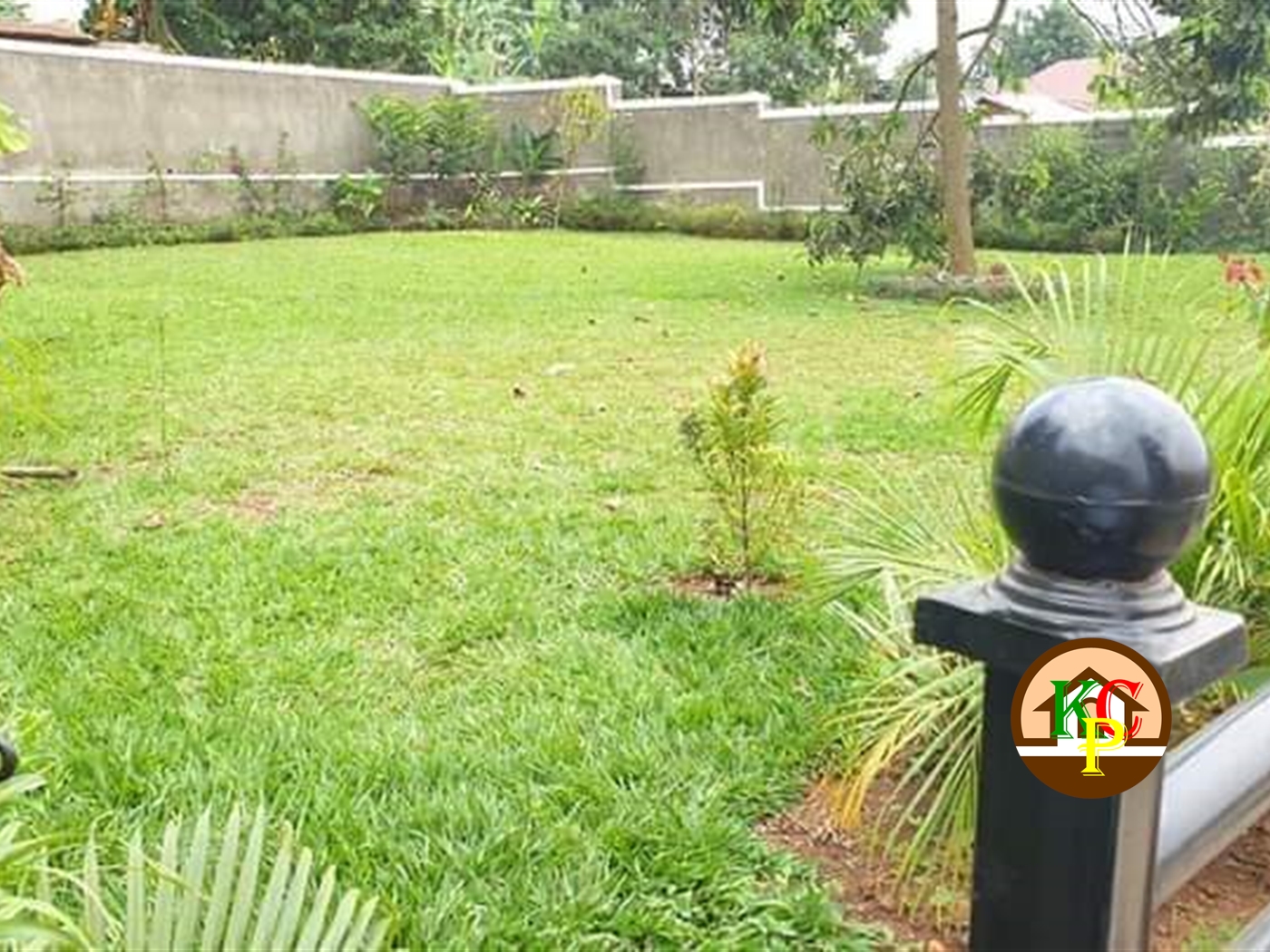 Semi Detached for rent in Kisaasi Kampala