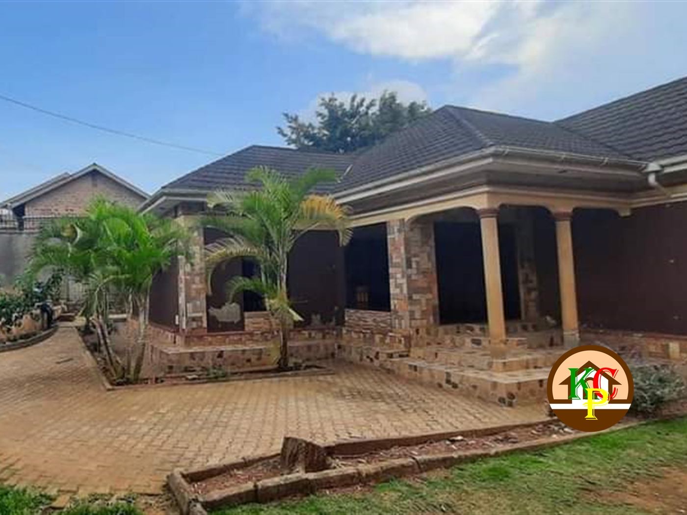 Shell House for sale in Naalya Kampala